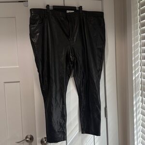Abercrombie & Fitch Black Vegan Leather Curve Love High Rise Skinny Pants